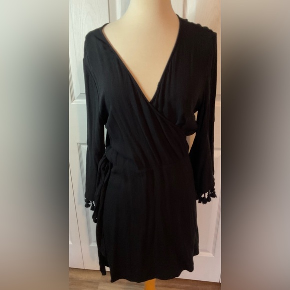 LOFT Other - Loft Beach Black Wrap‎ Coverup Size Large